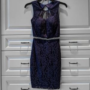 Elegant Fitted Lace Gown with Pearl Waist